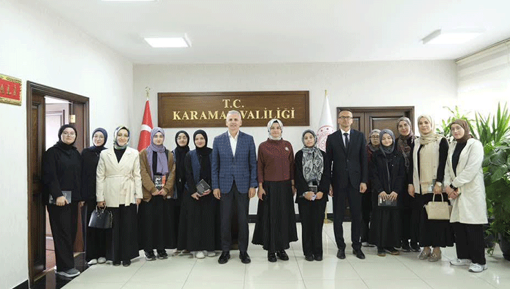 Öğrencileri makamında ağırladı