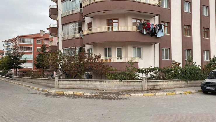 Önce eski eşini öldürdü, sonra kendini yaraladı