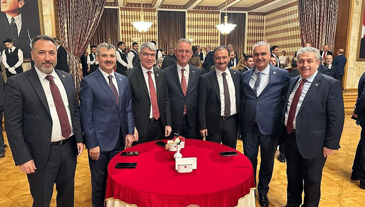 Özer, TBMM’deki resepsiyonda