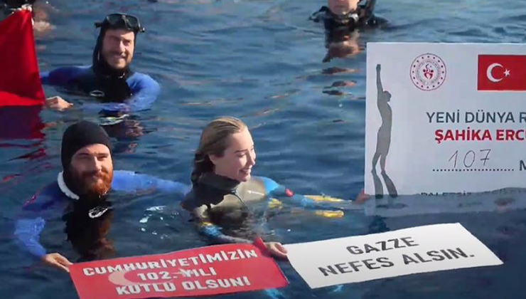 Şahika Ercümen ‘Cumhuriyet’ ve ‘Gazze’ için dünya rekoru kırdı