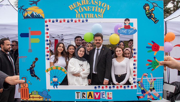 Selçuk Üniversitesinde Tanışma Şenliği coşkuyla başladı