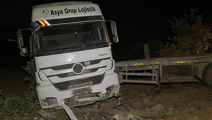 Şırnak’ta tır şarampole yuvarlandı: 1 ölü