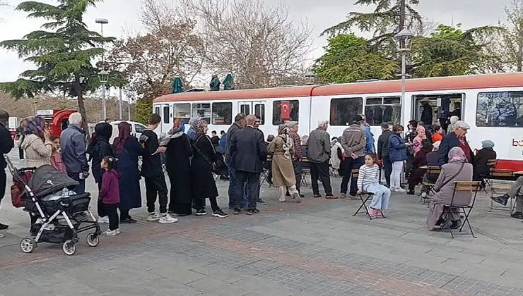 Son gelen zam sonrası önünde uzun kuyruklar oluştu