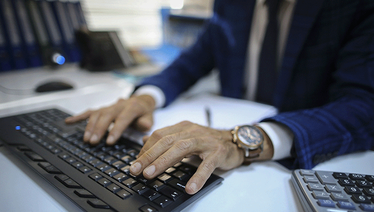 Ticaret Bakanlığı 15 müfettiş yardımcısı, TÜİK 10 sözleşmeli bilişim personeli alacak