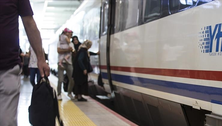 Tren seyahatlerinde “Aile Yılı” indiriminden 200 bini aşkın kişi faydalandı
