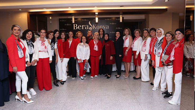 Türk Kadınlar Birliği Konya Şubesi’nden gençlere burs desteği