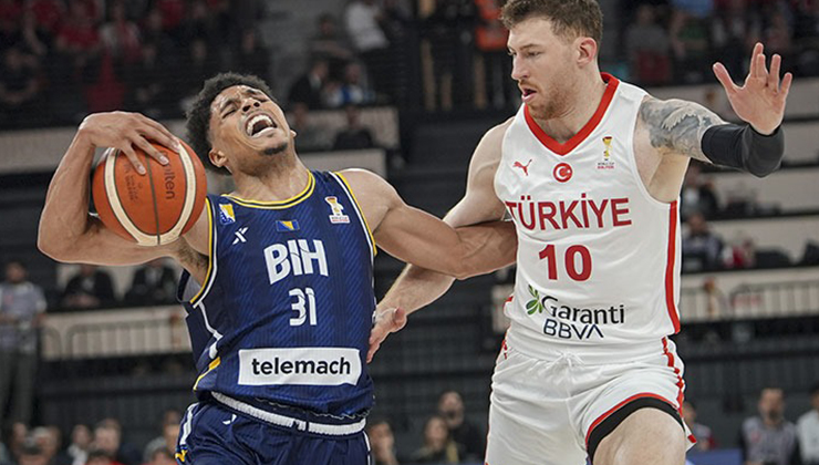 12 Dev Adam, elemelere galibiyetle başladı