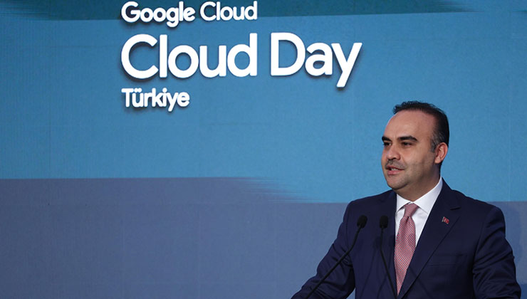 “2030’a dek 10 milyar dolarlık veri merkezi ve yapay zeka yatırımını harekete geçireceğiz”