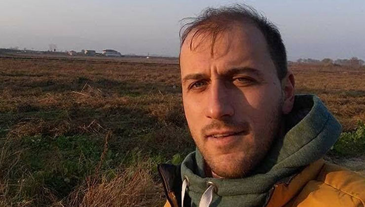 3 çocuk babası adam halı sahada kalbine yenildi