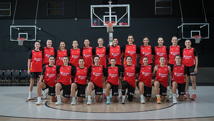 A Milli Kadın Basketbol Takımı kampa girdi
