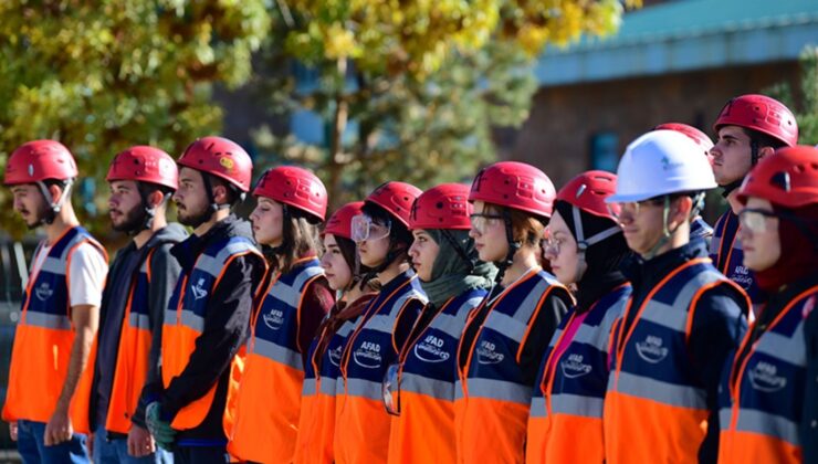 AFAD gönüllüsü 350 üniversite öğrencisi, zorlu eğitimlerle göreve hazırlanıyor