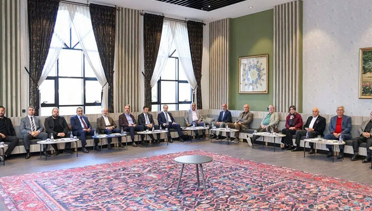 AK Parti’de eski ve yeni isimler bir araya geldi