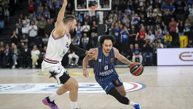 Anadolu Efes, Virtus Bologna deplasmanında