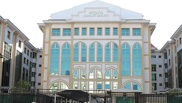 Antalya Büyükşehir Belediyesine yönelik soruşturmada 8 şüpheli gözaltına alındı