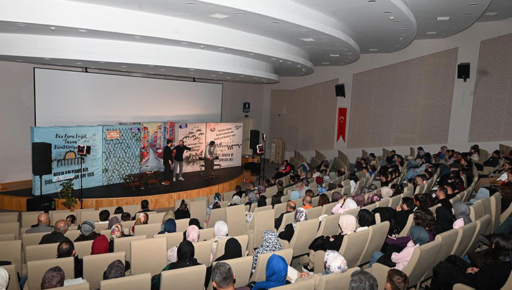 “Aynalar” Seydişehir’de sahnelendi