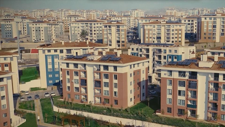 Bakan Kurum’dan deprem bölgesinde yapımı tamamlanan 350 bininci konuta ilişkin paylaşım