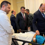 Başkan Altay’dan öğrencilere geçmiş olsun ziyareti