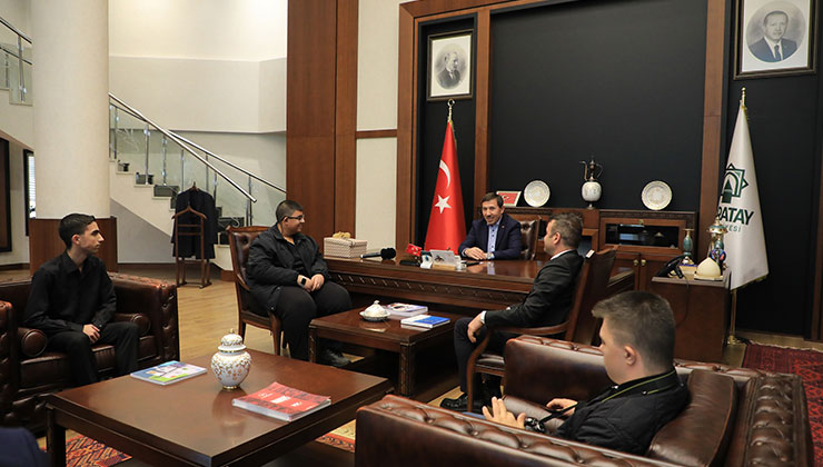 Başkan Hasan Kılca’ya çok özel hediye