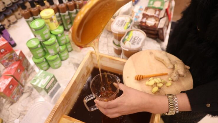 Boğaz enfeksiyonuna karşı zencefil ve bal karışımı