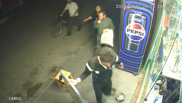 Çekirdek çitlerken telefonu çaldı: “Şeytana uydum” dedi