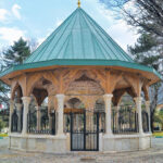 Dünyanın tanıdığı hocanın türbesi Konya’da