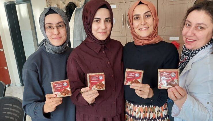 Eğitim-Bir-Sen Konya Şubesi’nden Öğretmenler Günü’ne anlamlı jest