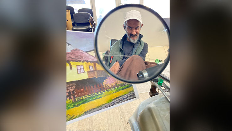 Engelini sanata dönüştürdü