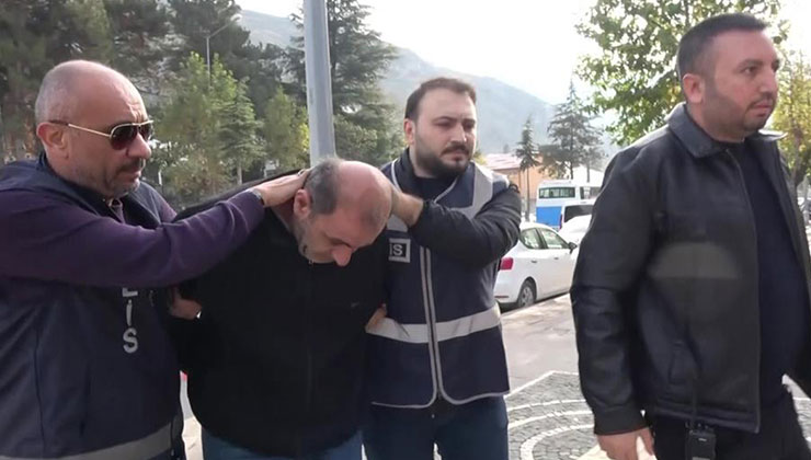 Evinde ölü bulunmuştu: Cinayeti 8 ay sonra DNA örneği aydınlattı