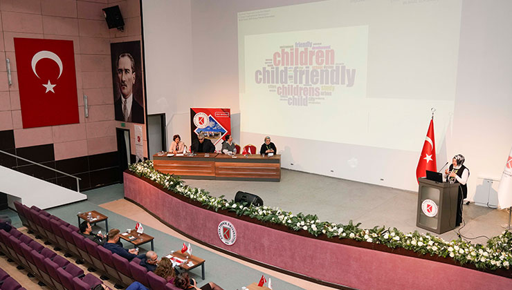 KTÜ’nde “Evrensel Tasarımda Çocuk, Kent ve Mekân” konuşuldu