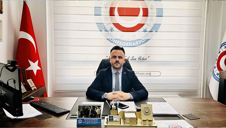 Gelmez: Topluma yön vermiş bir liderdir