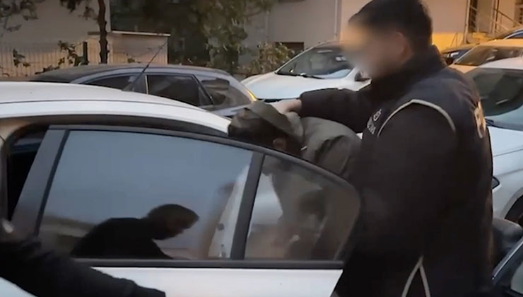 İstanbul’da terör örgütü DEAŞ’e yönelik operasyonlarda 20 şüpheli yakalandı