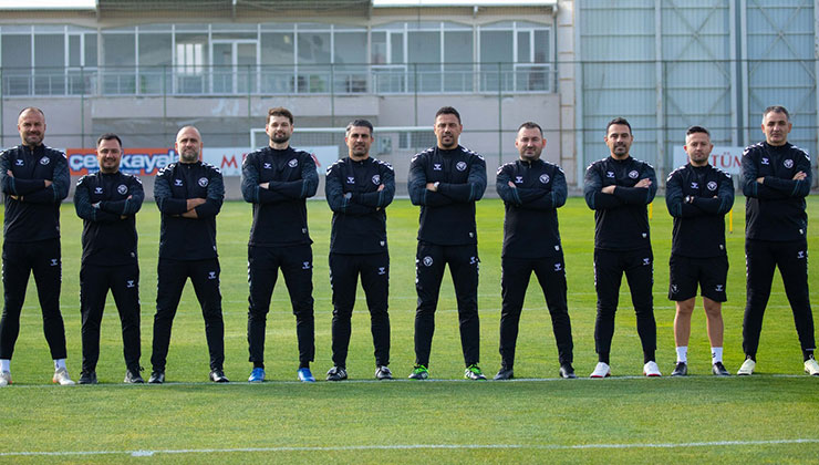 İşte Konyaspor’un yeni teknik ekibi