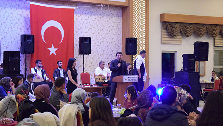 Karapınar’da Öğretmenler Günü sıra gecesi ile kutlandı