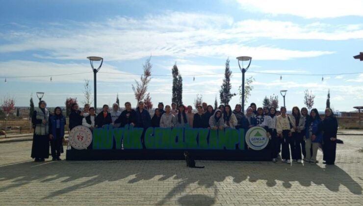 Karapınarlı gençler ‘Hüyük Tarım Kampı’na katıldı