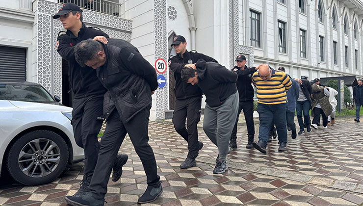 Kocaeli’deki fabrika yangınına ilişkin gözaltına alınan 11 zanlı adliyeye sevk edildi