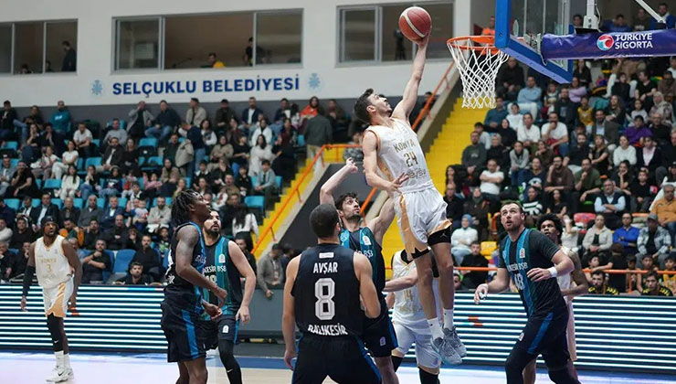 Konya Büyükşehir’den güle oynaya galibiyet