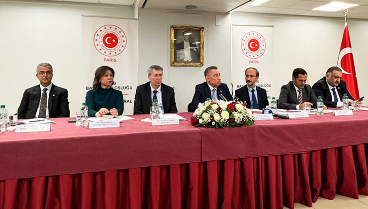 Konya milletvekili Paris’te temaslarda bulundu