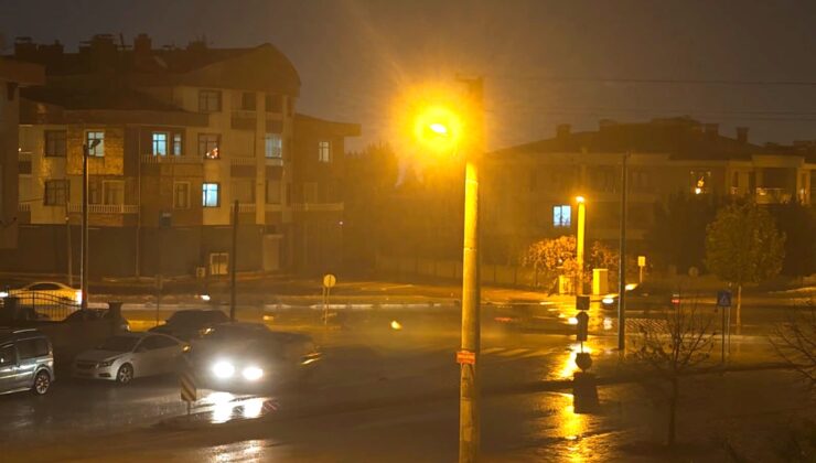 Konya’da beklenen yağmur başladı