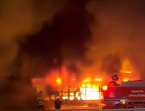 Konya’da çıkan yangında 6 iş yeri hasar gördü