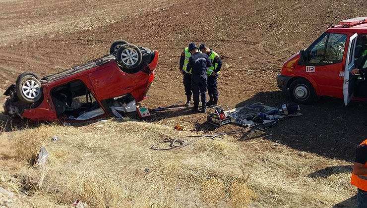 Konya’da devrilen otomobildeki 1 kişi öldü, 2 kişi yaralandı