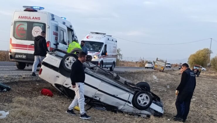 Konya’da şarampole devrilen otomobildeki 5 kişi yaralandı