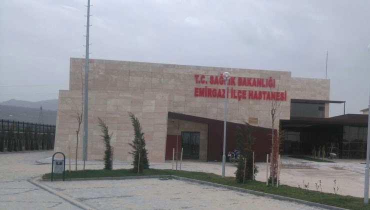 Konya’da tarlada tarım aletinin altında kalan kadın öldü