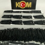 Konya’da yüzlerce kaçak silah ve silah parçası ele geçirildi