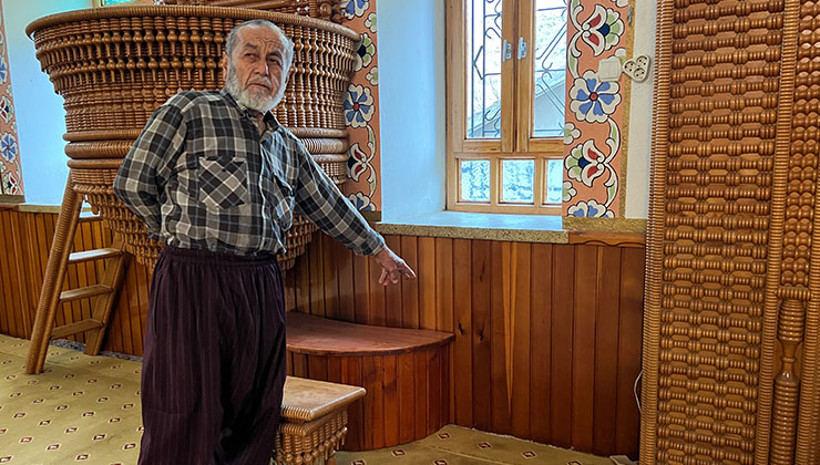 Konya’nın 60 yıllık ahşap ustası