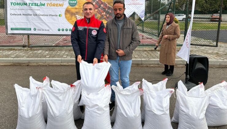 Konya’nın Beyşehir ilçesinde çiftçilere kırmızı mercimek tohumu dağıtıldı