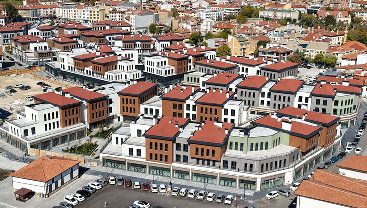 Konya’nın kalbinde yer alan o çarşı, açılış için Bakan Kurum’u bekliyor