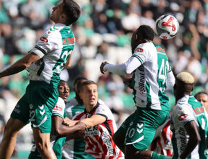 Konyaspor kaybetmesine karşın yerini korudu