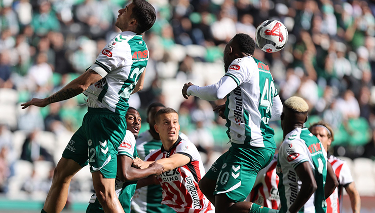 Konyaspor kaybetmesine karşın yerini korudu