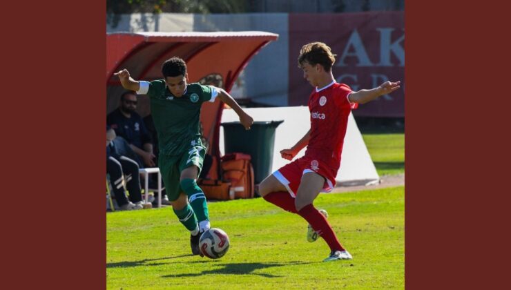 Konyaspor U15, lider Antalya ile yenişemedi!