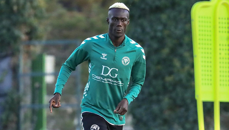 Konyaspor yönetimi Ndao için beklemede